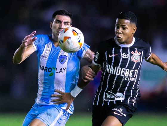 Corinthians vence amistoso contra Londrina por 3 a 0 e anima a torcida em Cascavel