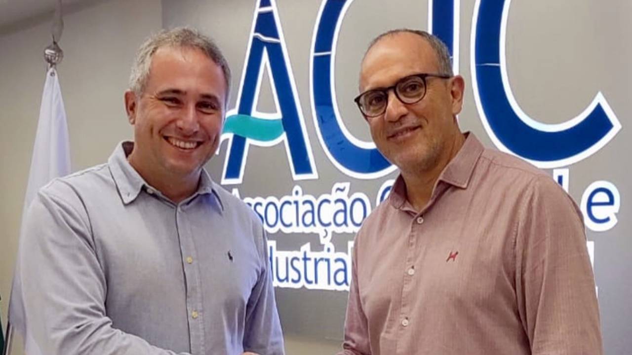 Siro Canabarro e Marcio Blazius são reeleitos à presidência e vice da Acic em Cascavel