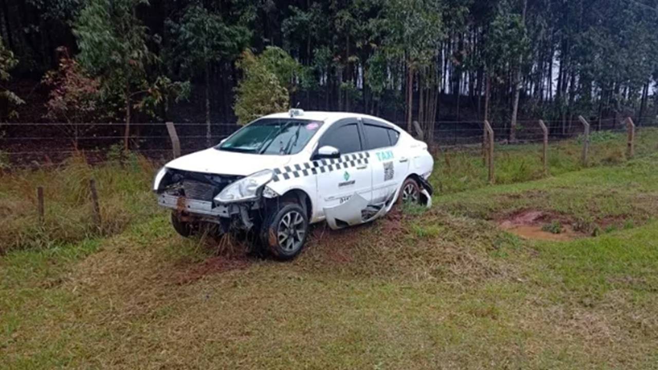 Carro de Cascavel se envolve em acidente de trânsito na PR-471 em Catanduvas