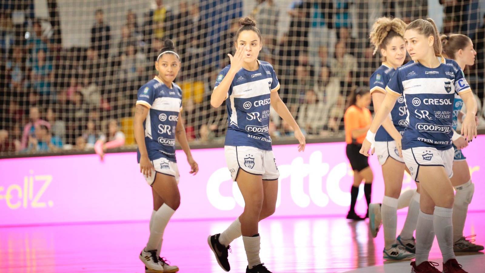 Stein Cascavel goleia Mavia por 20 a 0 e assume liderança do Grupo A na Copa do Mundo de Futsal