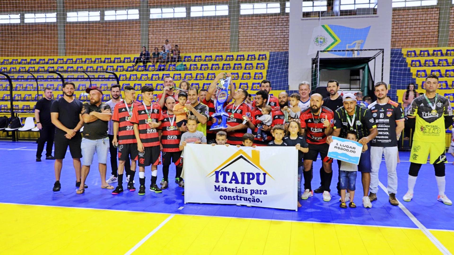 Emoção e conquistas marcam as finais do Campeonato Municipal de Futsal em Itaipulândia