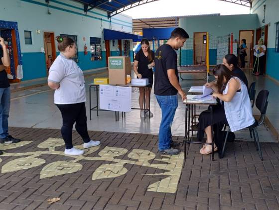 EDUCAÇÃO: Comunidade escolar escolhe diretores que vão atuar em Cmeis e escolas de Cascavel