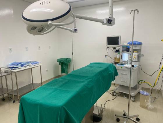 Hospital Universitário do Oeste do Paraná amplia capacidade com nova sala de cirurgia