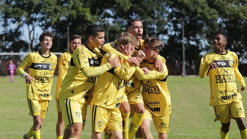 FC Cascavel: “Piás do Ninho” do time sub-15 são destaques no Campeonato Paranaense