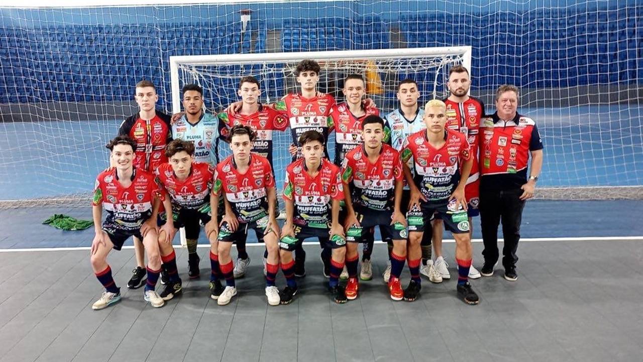 Cascavel Futsal/Tuiuti Sub-17 se classifica entre os 8 melhores times do Paraná