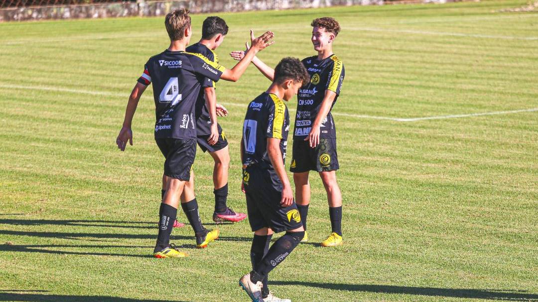 Base: FC Cascavel se classifica às quartas de final do Paranaense com as duas categorias