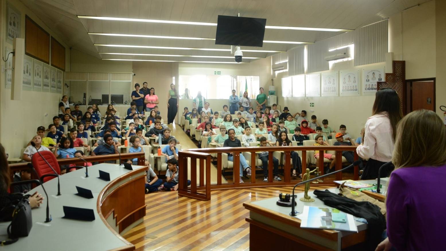 Projeto de cidadania leva alunos de Corbélia a uma jornada de conhecimento no Poder Judiciário