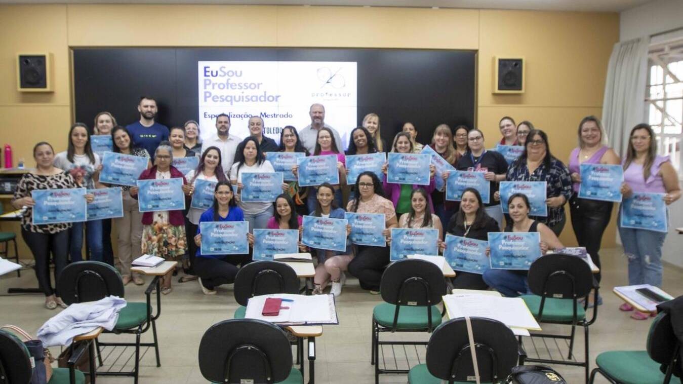 Educação de Toledo garante mais 34 bolsas para o programa Professor Pesquisador