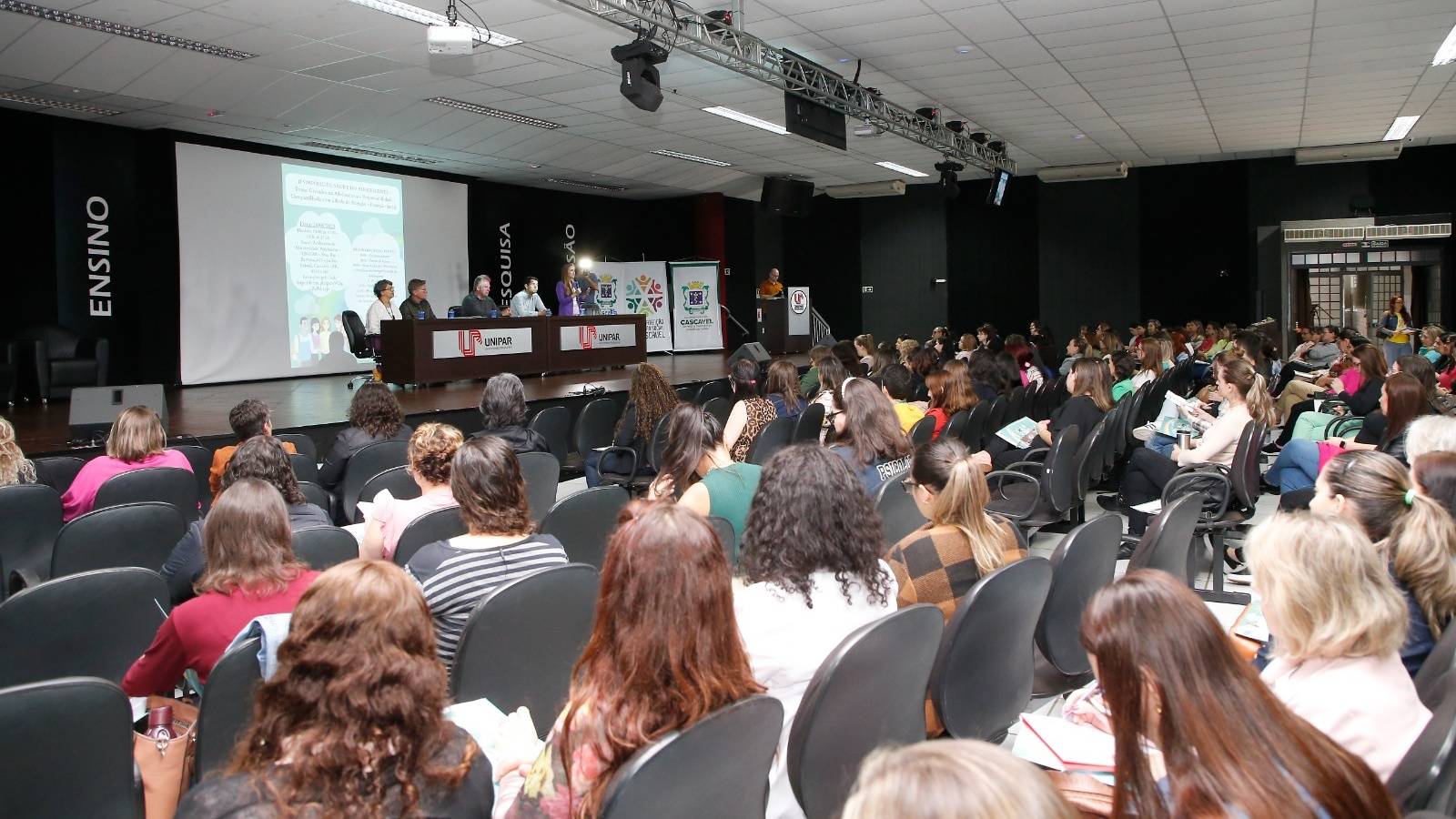 Simpósio de Saúde do Adolescente tem como foco a gravidez precoce