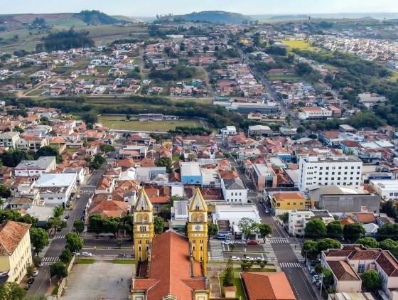 PIB de cinco cidades do Norte Pioneiro cresceu 23% a mais com aposta na inovação