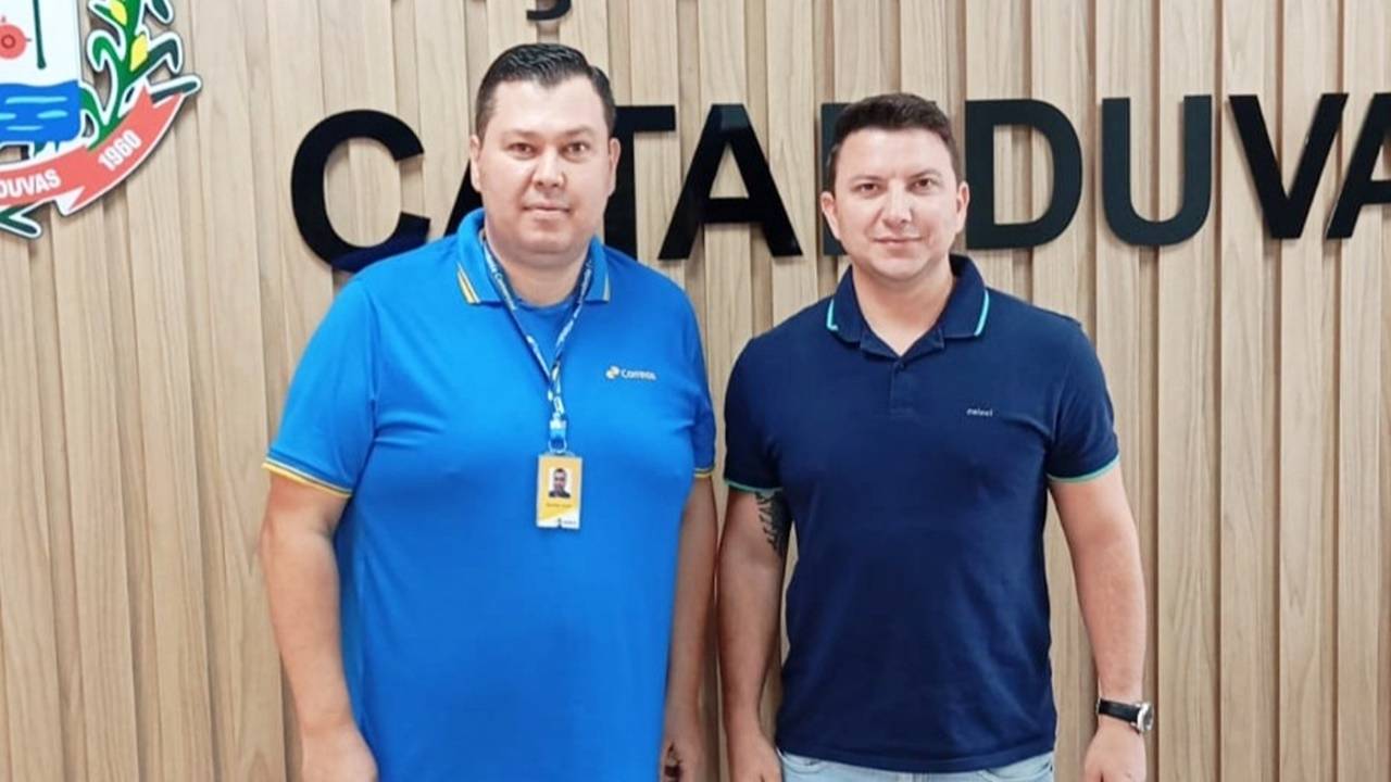 Prefeito Ademar recebe visita do Agente dos Correios de Catanduvas