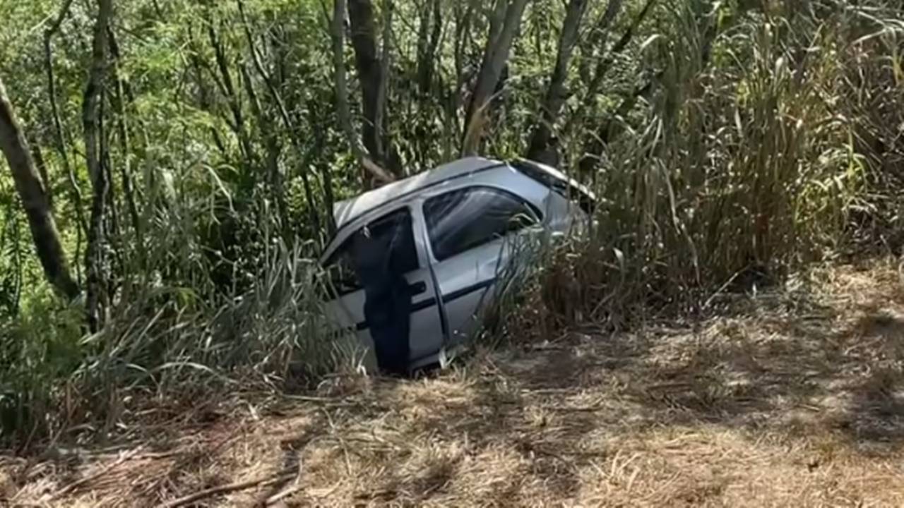 Homem morre após carro sair da pista e colidir contra árvore na PR-182 em Palotina