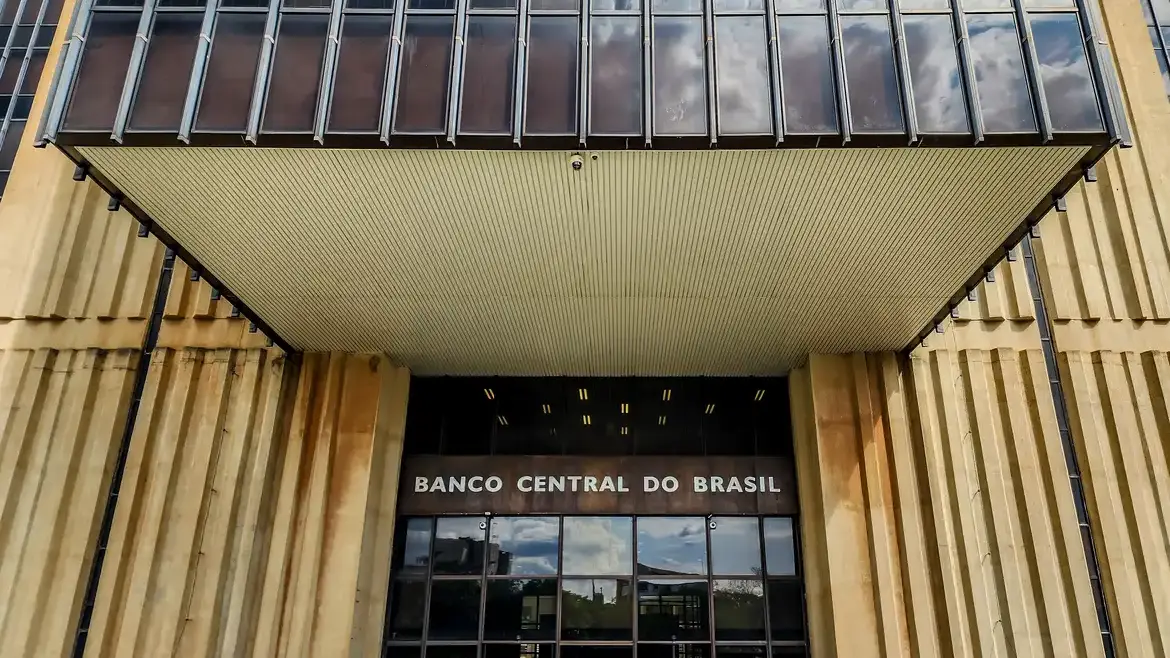 Mercado aumenta previsão da inflação de 4,05% para 4,10% em 2024