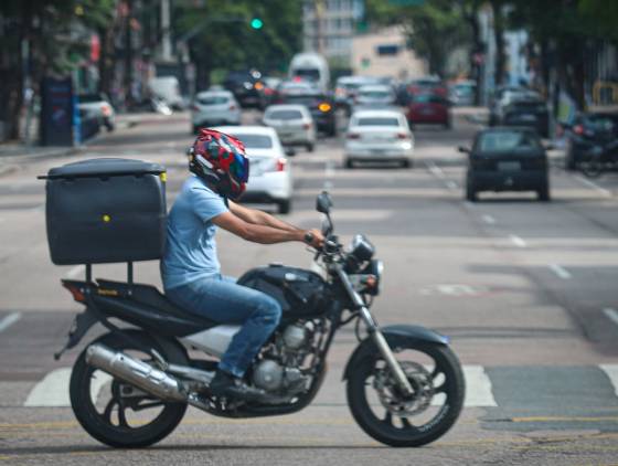 Isenção do IPVA gera onda positiva entre entregadores e foco na manutenção das motos