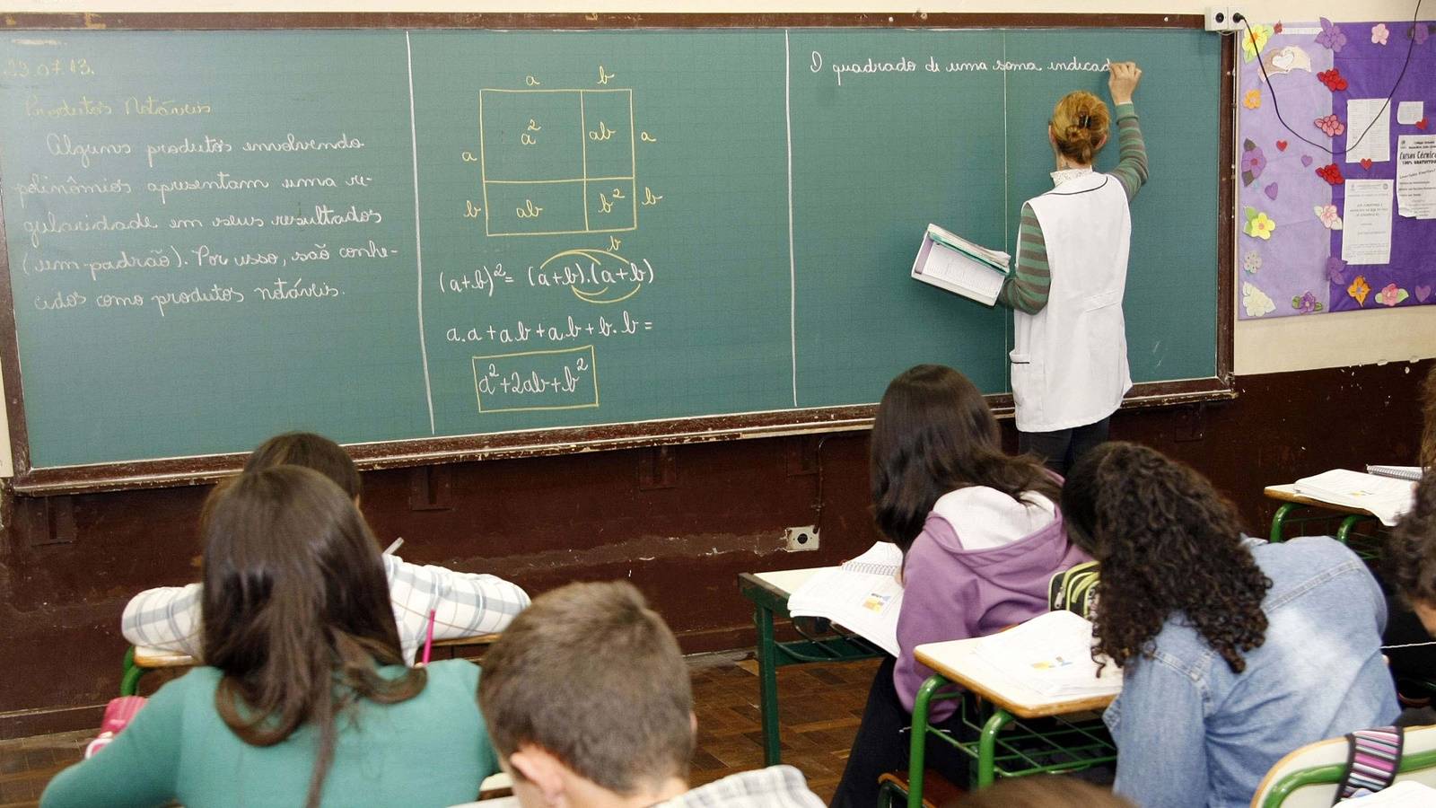 Educação orienta pais a levarem alunos para aulas; professores faltantes terão desconto em folha