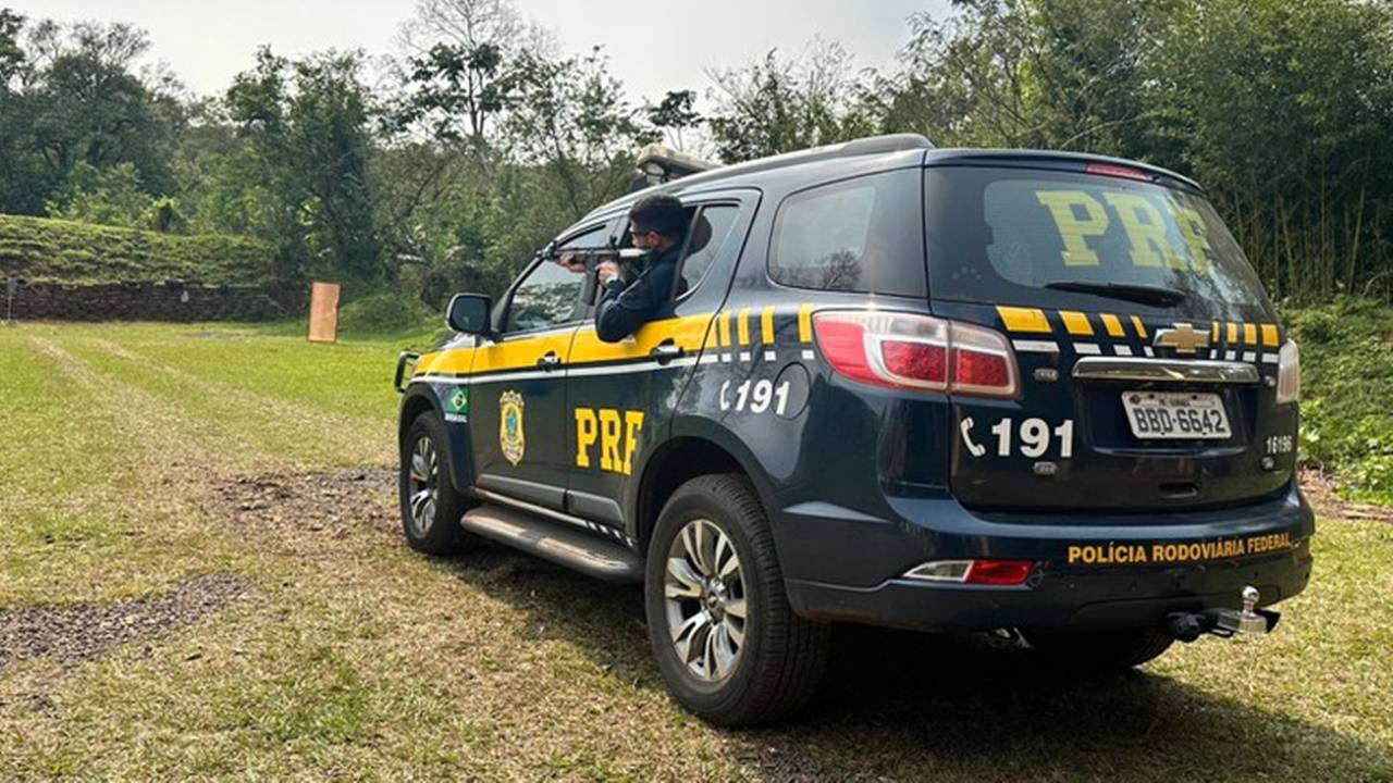 PRF realiza Operação Temática de Fronteira em Foz do Iguaçu